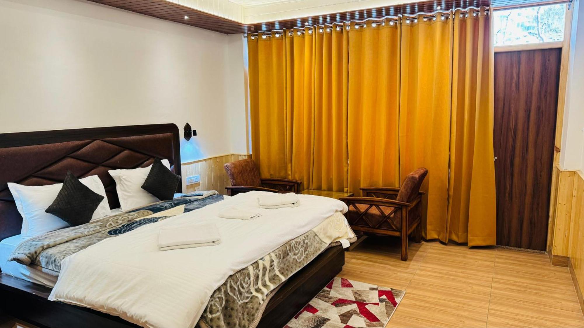 The Midnight Garden Manali Hotel Exterior photo