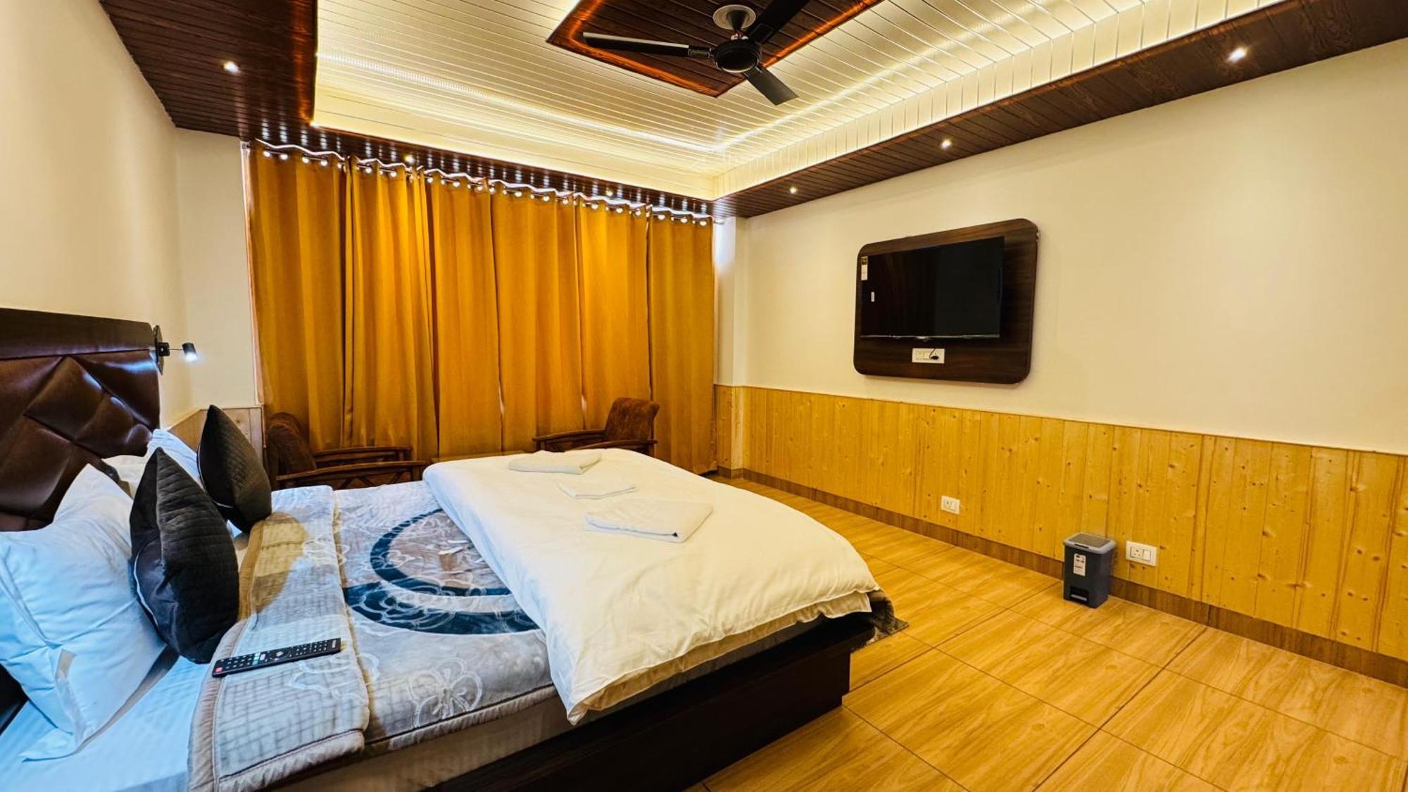 The Midnight Garden Manali Hotel Exterior photo